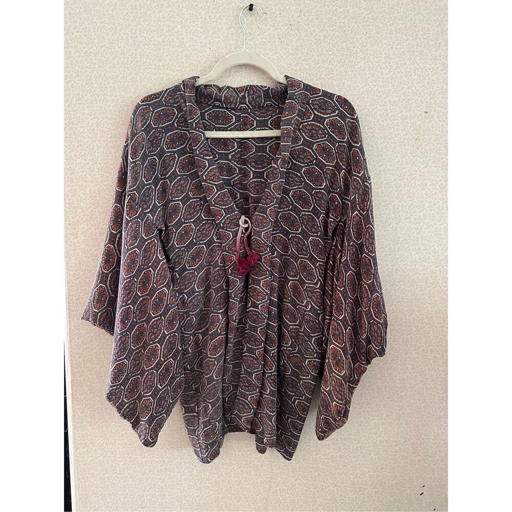 Vintage Japanese Kimono in Shades of Brown and White, Tie Closure, Lightweight - Picture 1 of 5